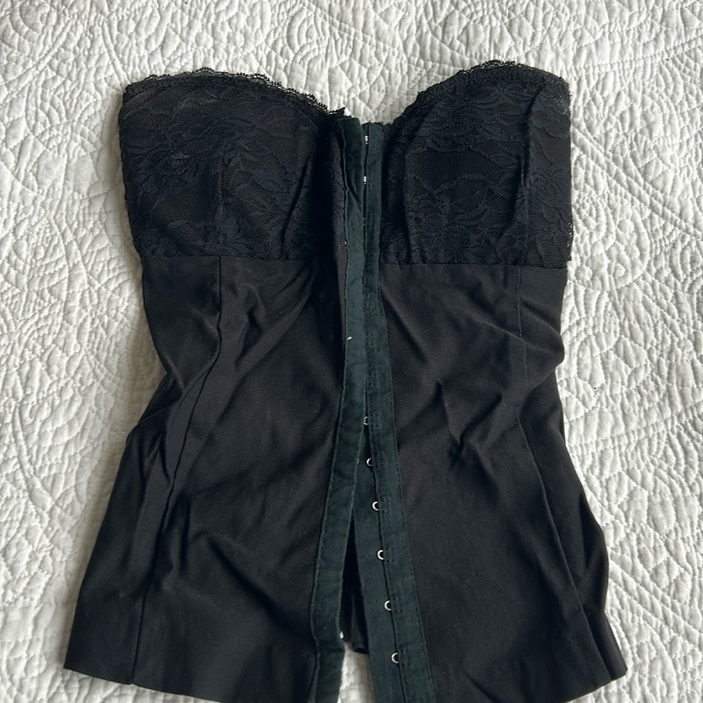 Beautiful, black and lace corset top XSS